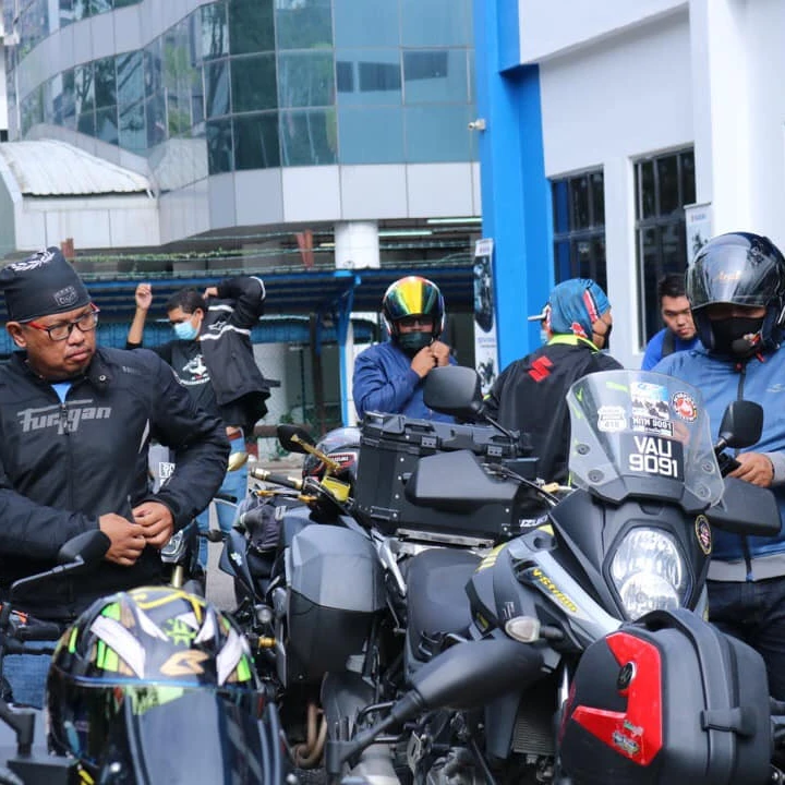 c6216c_5d4efd23525a4e39818b85213232612b~mv2