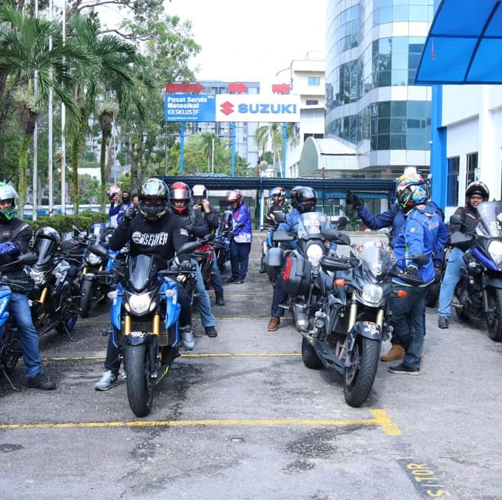 c6216c_5da95ff6a2864792bbe1ecd3c2b73b10~mv2